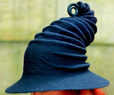 Sombrero negro de bruja