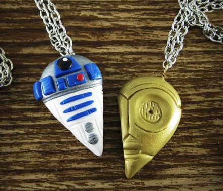Collar corazón C-3PO R2-D2