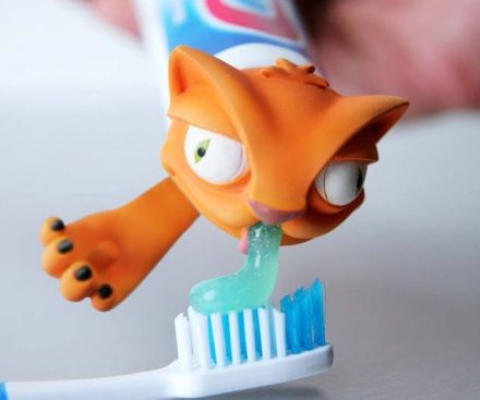 Dispensador de pasta de dientes Gato Puke