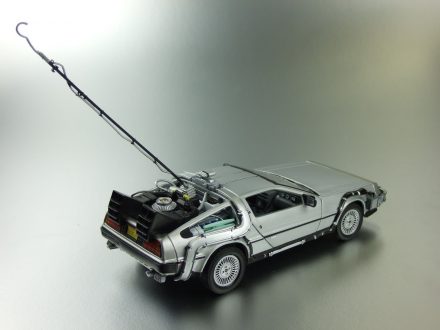 Mini DeLorean de Regreso al Futuro fundido a presión