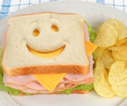 Cortador de sándwich de cara sonriente