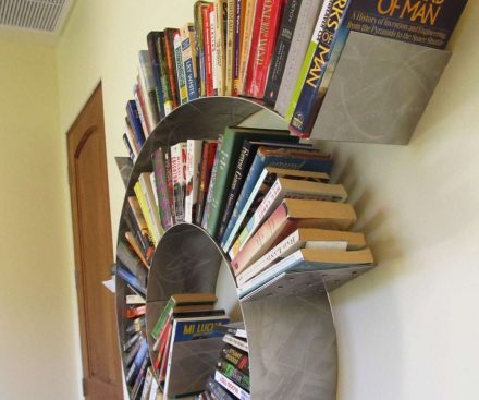 Estantería para libros en espiral