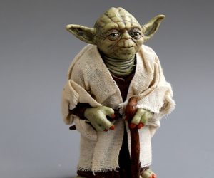 Figura del Maestro Yoda con todo detalle