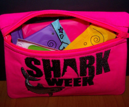 Bolsa para el periodo de Shark Week