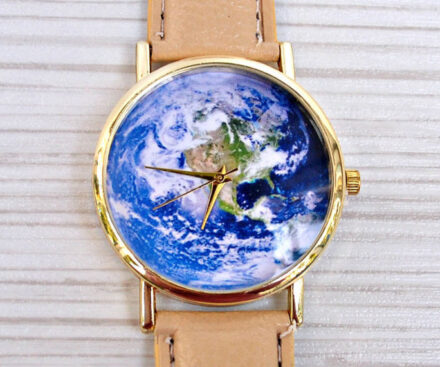 El reloj Tierra 1
