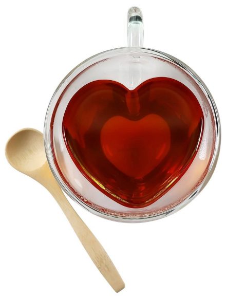 Conjunto de tazas de té con forma de corazón