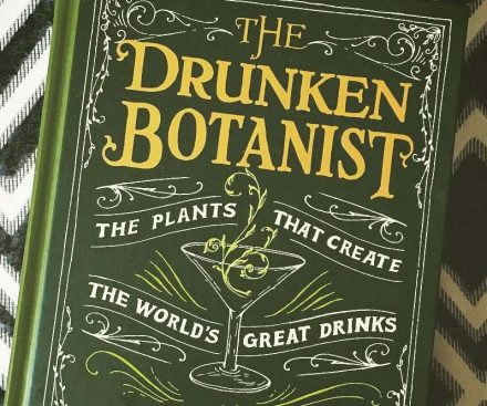 The Drunken Botanist (El botánico borracho)