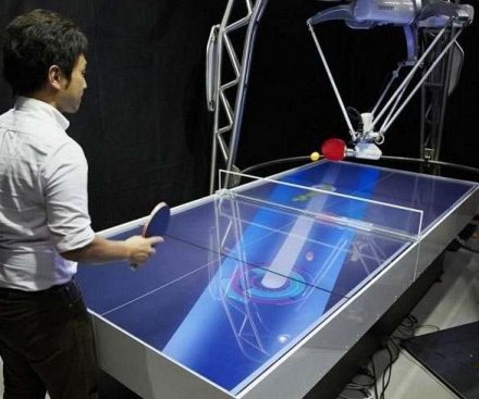El robot de ping pong Omron Forpheus