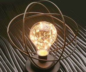 Lámpara de escritorio de átomo