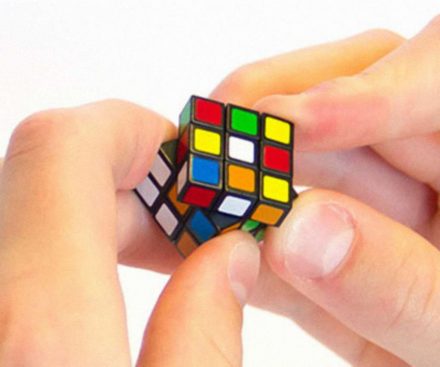 El cubo de Rubik más pequeño del mundo