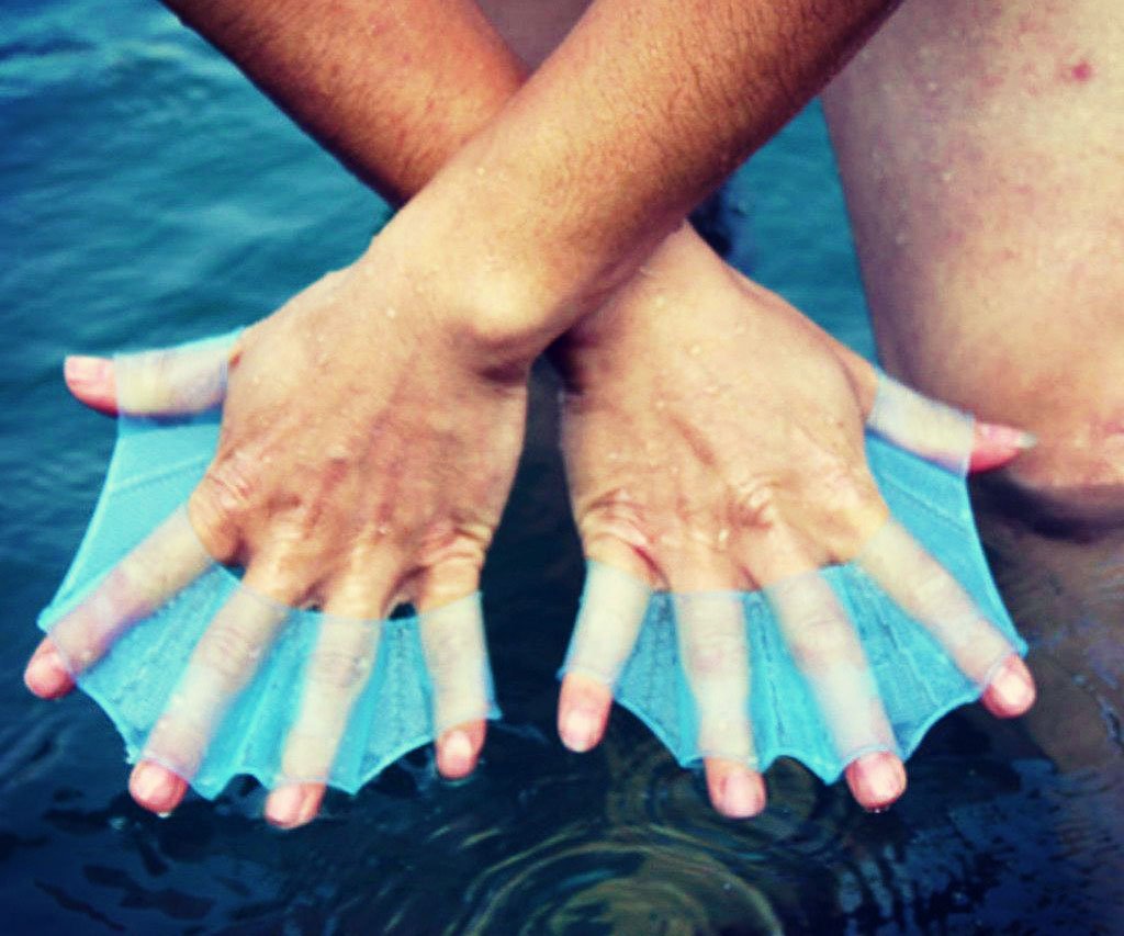 Guantes de natación para dedos con membranas